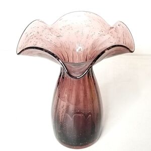 Margie's Garden Great Artisan's Ruffled Hand Blown Glass Amethyst Purple Vase